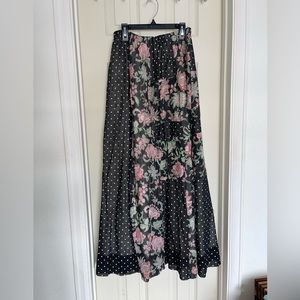 Chessa Davis Vintage Women’s Maxi Skirt Black Boho Floral